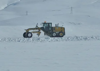 Kars’ta 33 köy yolu ulaşıma kapandı