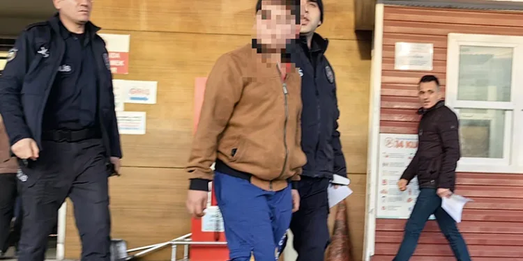 Otobüste cüzdan çalan şüpheli yakalandı