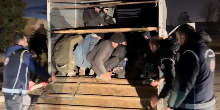 45 düzensiz göçmen yakalandı