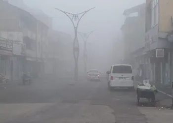 Soğuk hava ve sis etkili oldu
