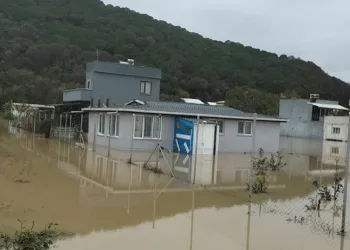 Bursa Mudanya’nın sayfiye mahallelerini su bastı