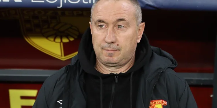 Göztepe Teknik Direktörü Stanimir Stoilov: “Oyun felsefemizi oluşturmaya çalışıyoruz”