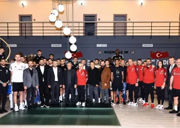 Ahmet Nur Çebi, Futbol A Takımı ve Tekerlekli Sandalye Basketbol Takımı’na veda etti