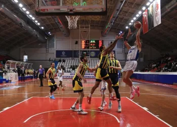 Türkiye Basketbol Ligi: Kocaeli BŞB Kağıtspor: 75 – Fenerbahçe Koleji Novotel: 83