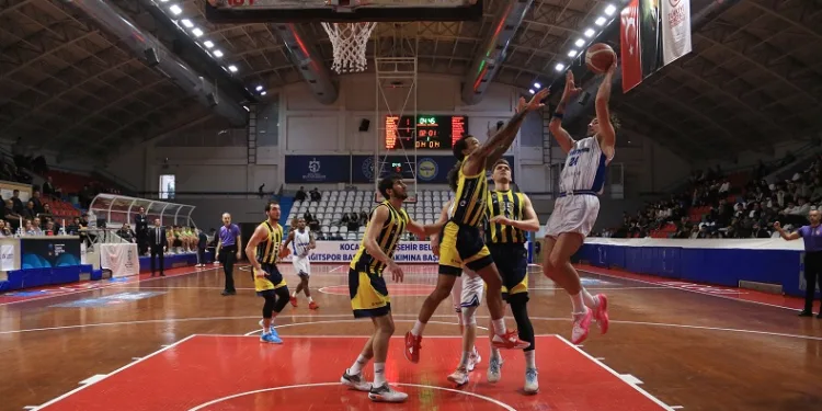 Türkiye Basketbol Ligi: Kocaeli BŞB Kağıtspor: 75 – Fenerbahçe Koleji Novotel: 83