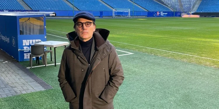 Vincenzo Montella, Hamburg’da incelemelerde bulundu