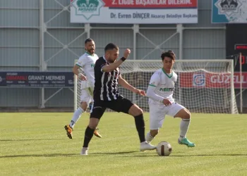 Denizlispor deplasmanda güldü