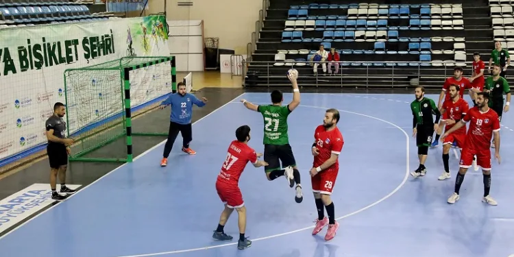 Sakarya Büyükşehir Hentbol takımı dolu dizgin