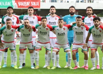 Karşıyaka’da Recep Umut’la ilk puan kaybını yaşadı