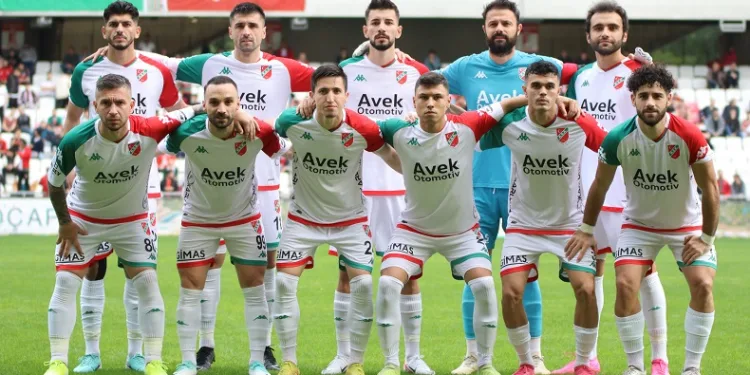 Karşıyaka’da Recep Umut’la ilk puan kaybını yaşadı
