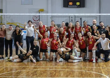 Göztepe Voleybol, ikinci sıraya yerleşti