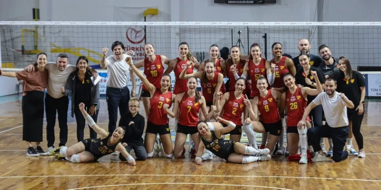Göztepe Voleybol, ikinci sıraya yerleşti