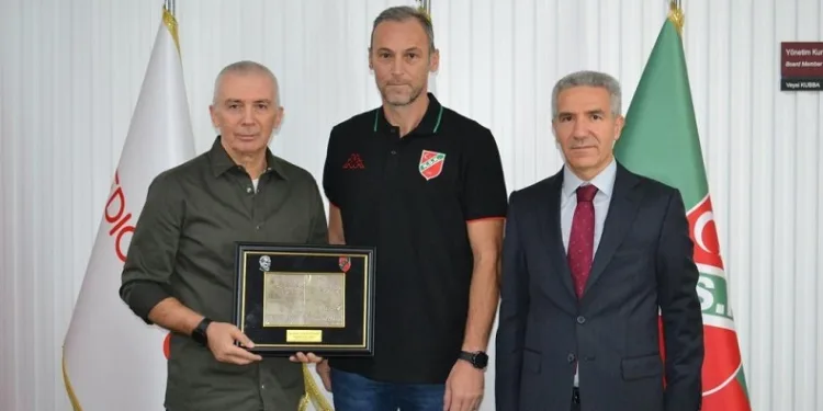 Karşıyaka Medical Point’te Gökhan Öner, galibiyetle başladı
