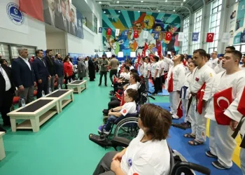 Özel sporcular hünerlerini sergiledi