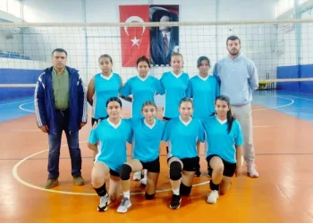 Köyceğiz’de öğrenciler şampiyonluk için ter dökecek
