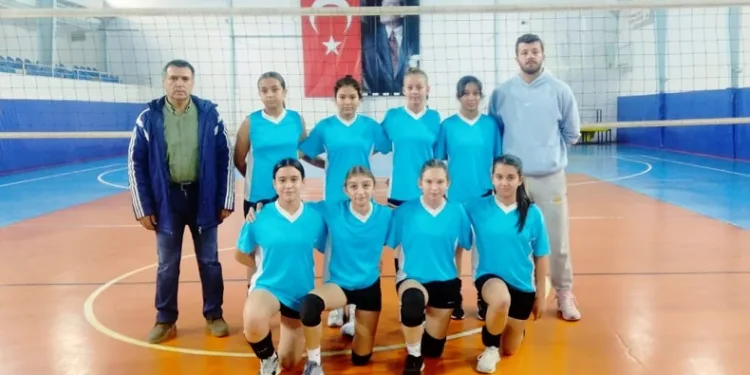Köyceğiz’de öğrenciler şampiyonluk için ter dökecek