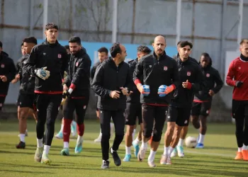 Sivasspor, ara vermeden kupa maçının hazırlıklarına başladı