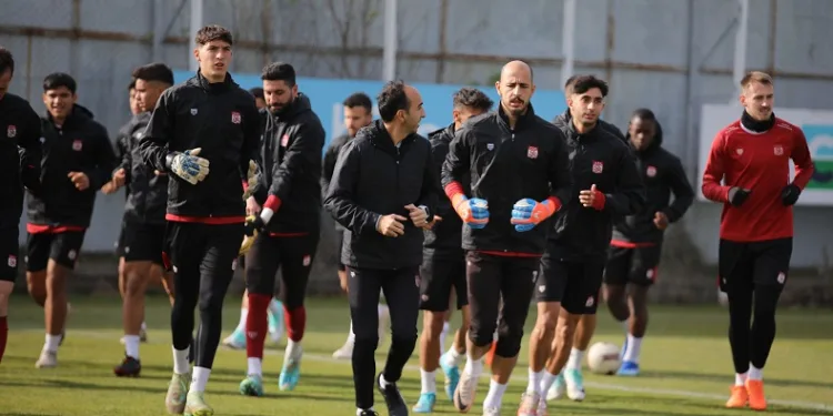 Sivasspor, ara vermeden kupa maçının hazırlıklarına başladı