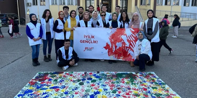 Deprem bölgesine anlamlı destek