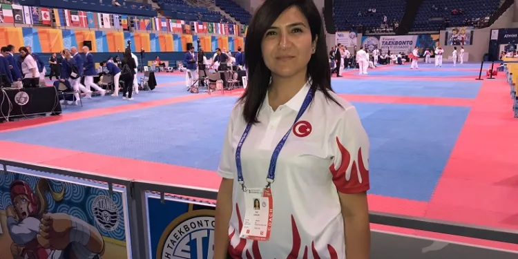 Taekwondo antrenörü Naz Göktaş’a milli görev