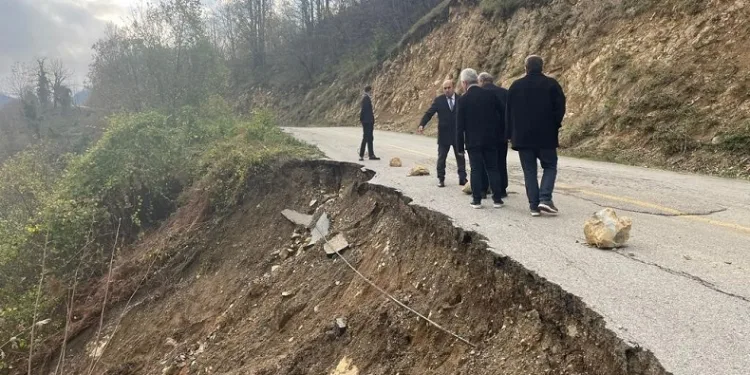 Heyelanın izleri silinecek