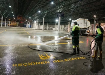 Keçiören Belediyesinden semt pazarlarında temizlik