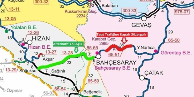 Bahçesaray yolu kar yağışı nedeniyle kapatıldı