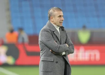 Trabzonspor Teknik Direktörü Abdullah Avcı: “Bizim için ulaşılabilir en gerçekçi hedef Avrupa kupalarına katılmak”