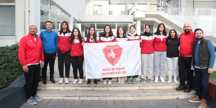 Denizli Büyükşehir Kadın Judo Takımı Avrupa’ya gitti