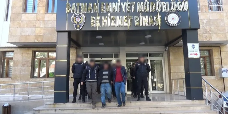 Batman’da firari 25 zanlı tutuklandı