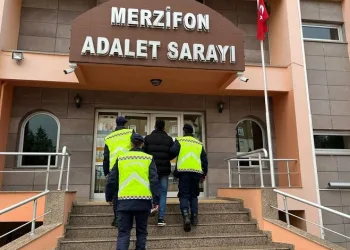 Amasya’da uyuşturucu cezası bulunan şahıs yakalandı