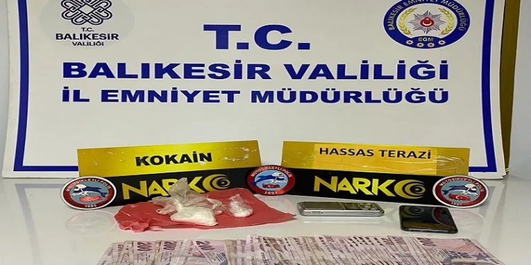 ‘Dur’ ihtarına uymayıp kaçan araçtan cinayet zanlısı çıktı