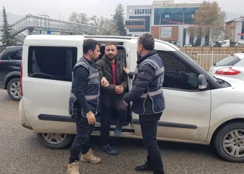 6 ikametten hırsızlık yapan şüphelisi tutuklandı