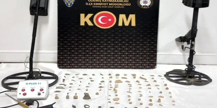 İzmir’de tarihi eser kaçakçılarına operasyon