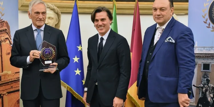 Büyükekşi ve Montella’ya İtalya’dan ödül