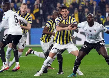 Beşiktaş, zirve yarışına tutunabilmek için galibiyet peşinde