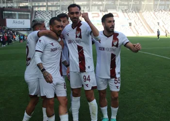 Elazığspor, Sakarya yolcusu