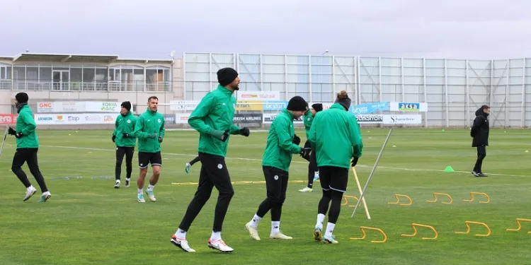 Konyaspor Teknik Direktörü Hakan Keleş: “Biz elimizden geleni yapmaya çalışıyoruz”