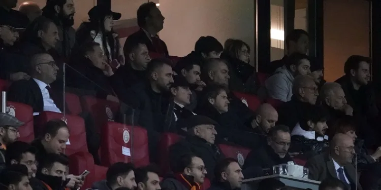 Vincenzo Montella, Galatasaray – Adana Demirspor maçını izledi