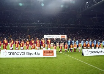 Galatasaray – Adana Demirspor maçını statta 45 bin 560 taraftar izledi