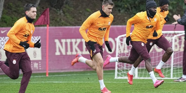 Galatasaray, Kopenhag maçı hazırlıklarına ara vermeden başladı