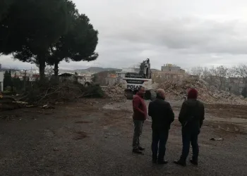 55 yıllık Namık Kemal İlkokulu yıkıldı