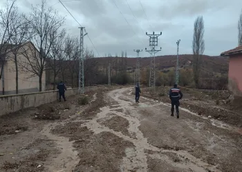 Zihinsel engelli genç ailesiyle tartışıp evi terk etti