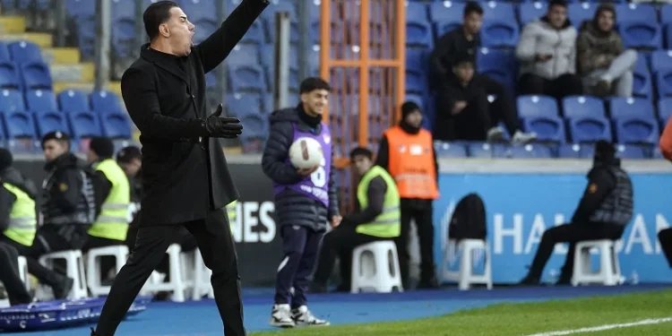 Başakşehir Teknik Direktörü Çağdaş Atan: “Bu ligde Başakşehir var demek istiyoruz”