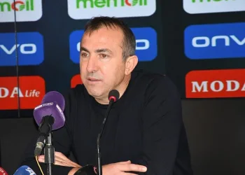 Kayserispor Teknik Direktörü Recep Uçar: “İnanılmaz anlamlı bir galibiyet”