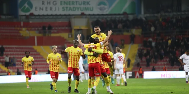 Kayserispor’da Stephane Bahoken son 2 maçta 2 gol attı