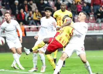 Kayserispor’da Mame Baba Thiam 10. golünü attı