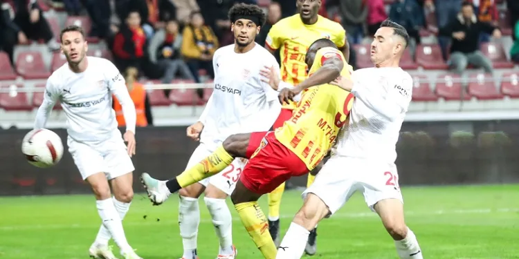Kayserispor’da Mame Baba Thiam 10. golünü attı