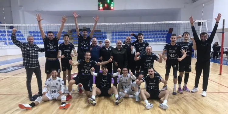 Nazilli Belediyespor Voleybol Takımı ikinci yarıya galibiyetle başladı