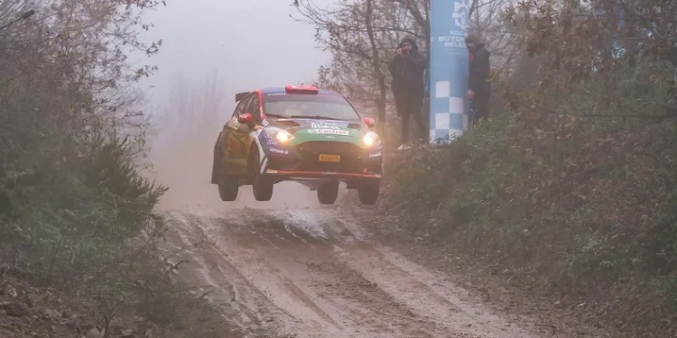 Kocaeli Rallisi nefes kesti
